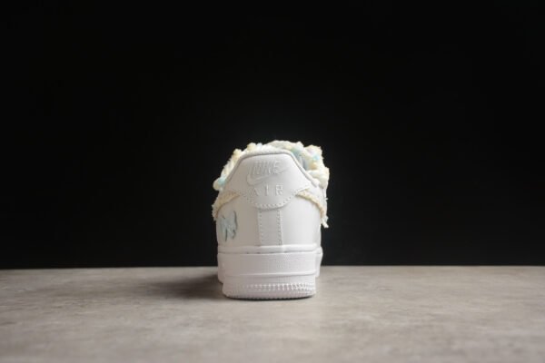 Nike Air Force 1 - Image 3