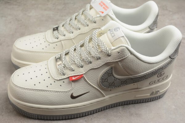Nike x Gucci - Image 2