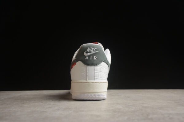 Nike Air Force 1 - Image 3