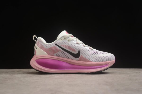 Nike VOMERO 18 - Image 3