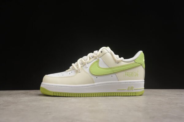 Nike Air Force 1 - Image 4