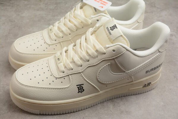 Nike Air Force 1 - Image 5
