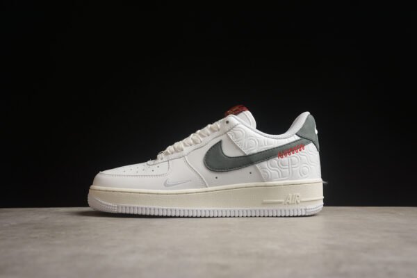 Nike Air Force 1 - Image 5
