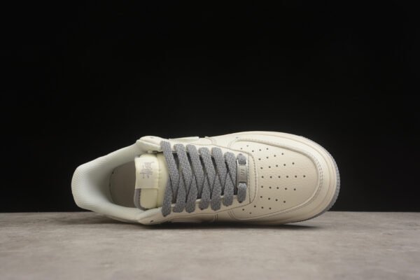 Nike Air Force 1 - Image 3