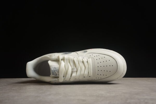 Air Force 1 Low - Image 4