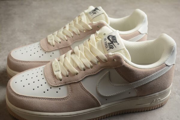 Nike Air Force 1 - Image 2