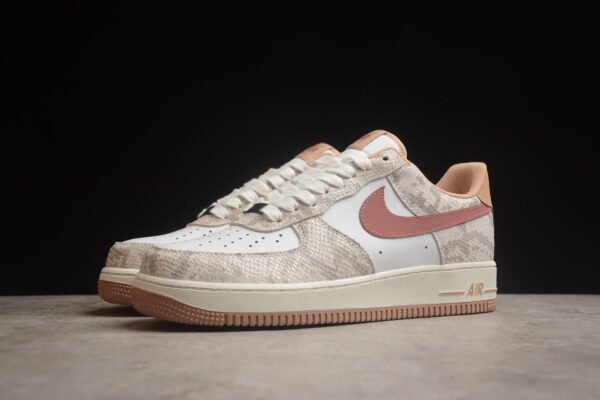 Nike Air Force 1 - Image 5