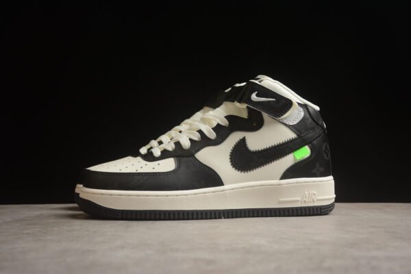 Nike Air Force 1 - Image 4