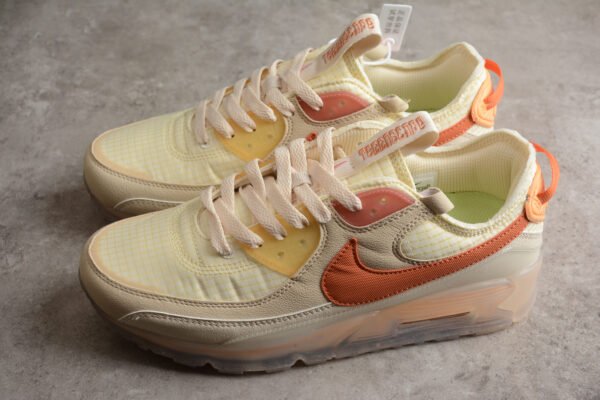 Nike Air Max 90 - Image 4