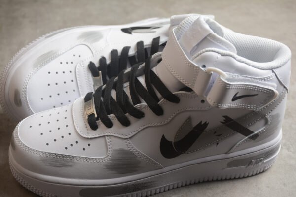 Nike Air Force 1 - Image 2