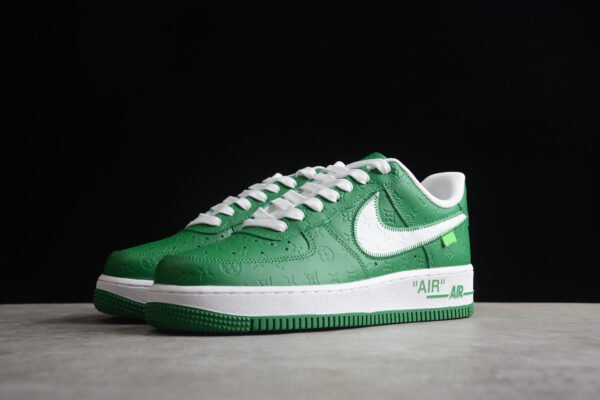 Louis Vuitton x Nike - Image 2