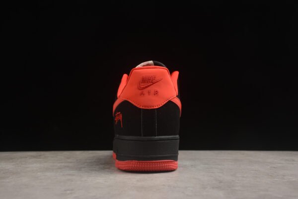 Nike Air Force 1 - Image 3