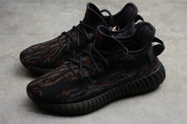 Adidas Yeezy Boost - Image 4