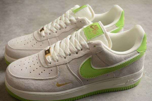 Nike Air Force 1 - Image 2