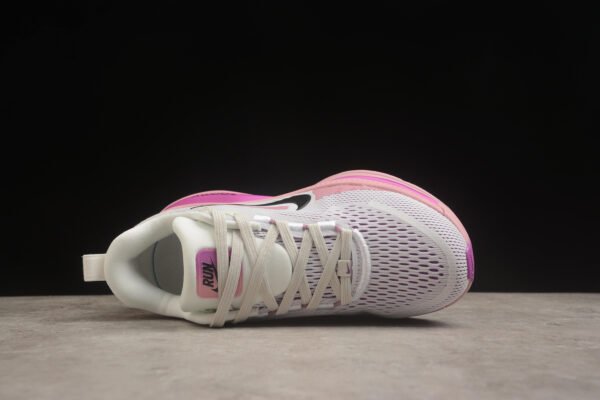 Nike VOMERO 18 - Image 2