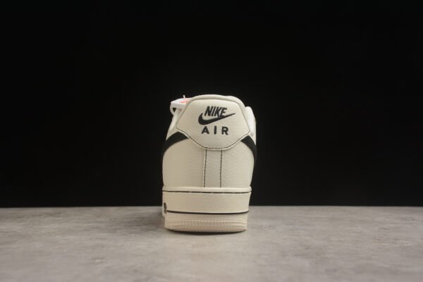 Nike Air Force 1 - Image 5