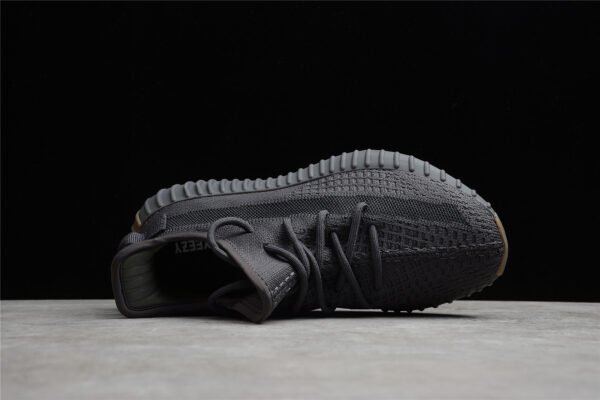 Adidas Yeezy Boost - Image 3