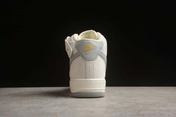 Nike Air Force 1 - Image 3