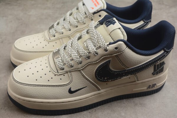 Nike Air Force 1 - Image 4