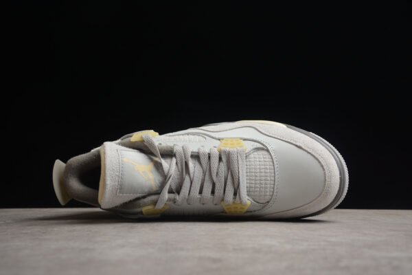 AIR JORDAN RETRO 4 - Image 3