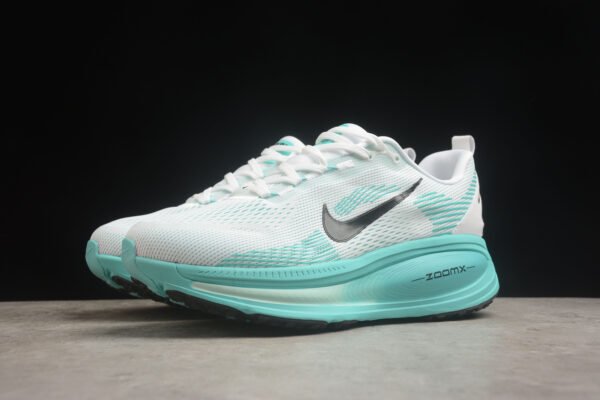Nike VOMERO 18 - Image 2
