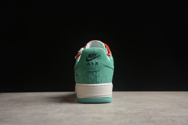Nike x Gucci - Image 2