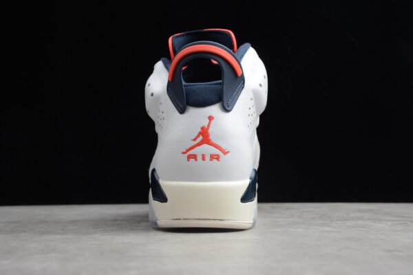 Nike Air Jordan 6 - Image 4
