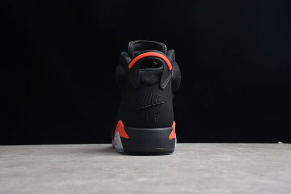 Nike Air Jordan 6 - Image 4