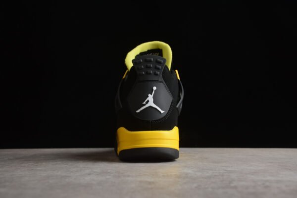 AIR JORDAN RETRO 4 - Image 4