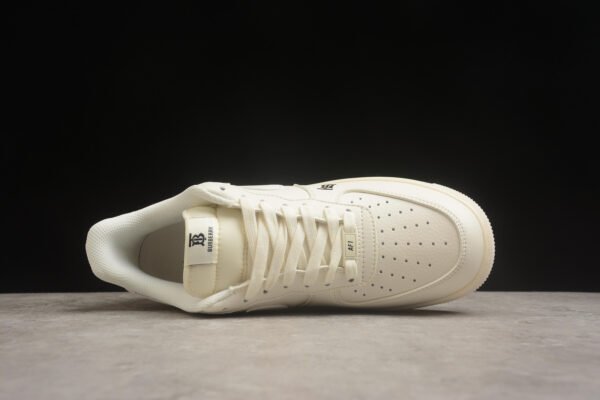 Nike Air Force 1 - Image 3