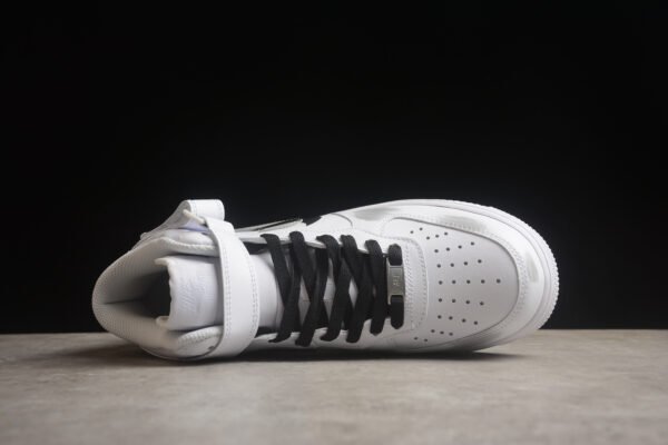 Nike Air Force 1 - Image 4