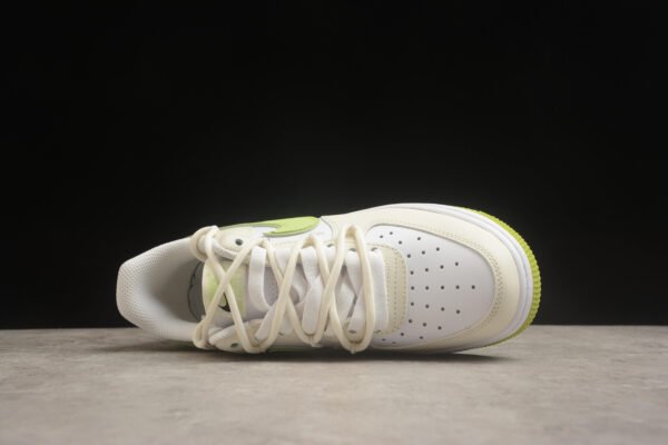 Nike Air Force 1 - Image 3