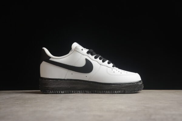 Nike Air Force 1 - Image 5