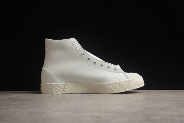 LACOSTE - Image 2